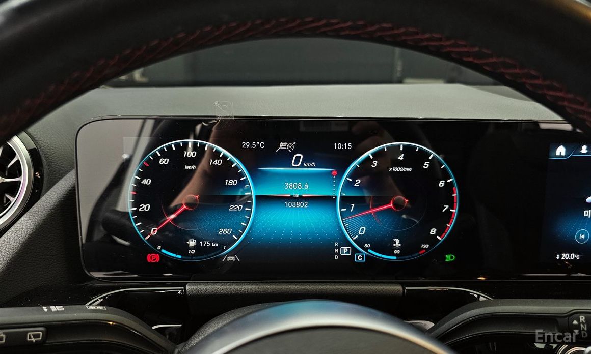 Mercedes-Benz GLA-Class H247GLA250 4MATIC №9