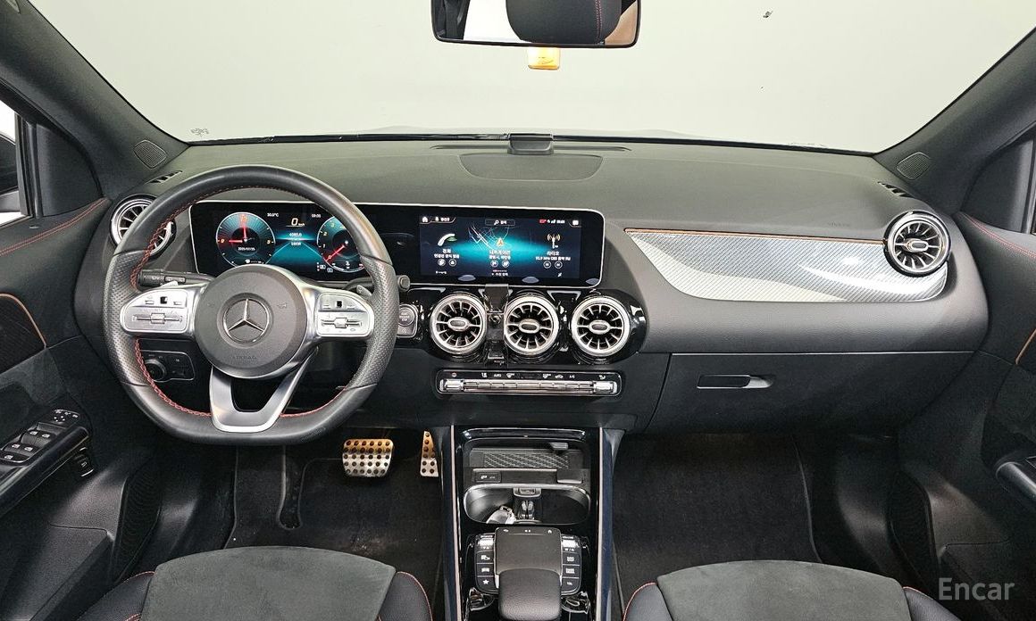 GLA-Class H247GLA250 4MATIC 8