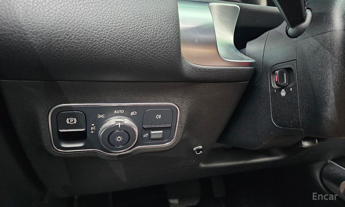 Mercedes-Benz GLB-Class X247GLB220 №18
