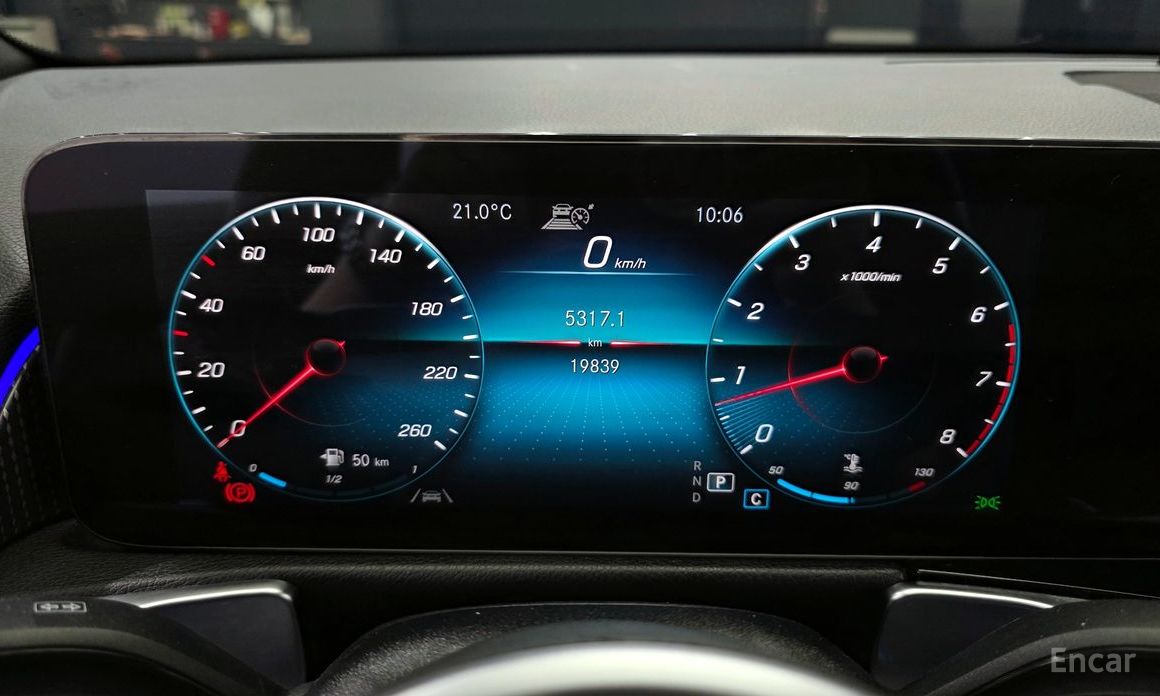 Mercedes-Benz GLB-Class X247GLB220 №9