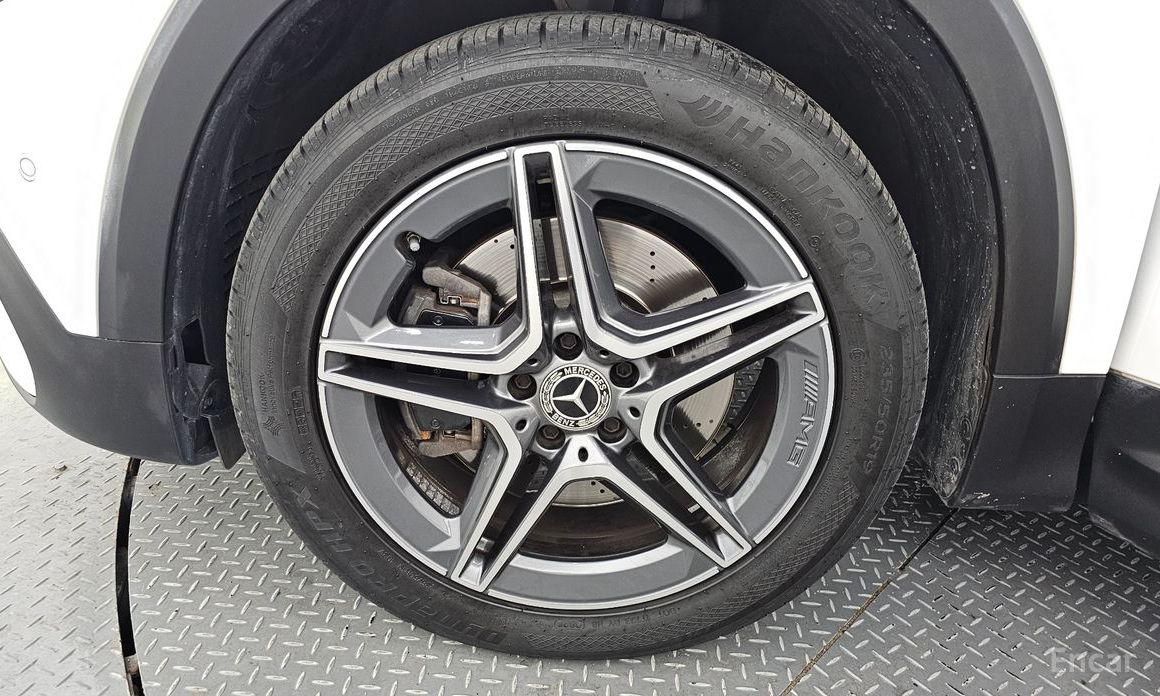 GLB-Class X247GLB250 4MATIC 6