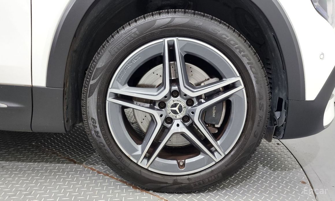 GLB-Class X247GLB250 4MATIC 6