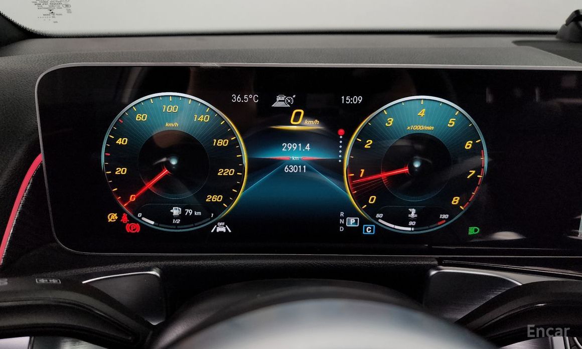 GLB-Class X247GLB250 4MATIC 9