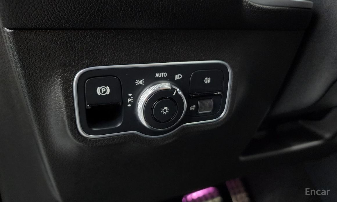 GLB-Class X247GLB250 4MATIC 15