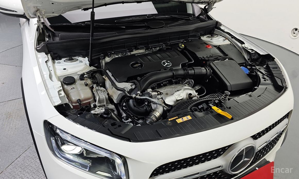 GLB-Class X247GLB250 4MATIC 7