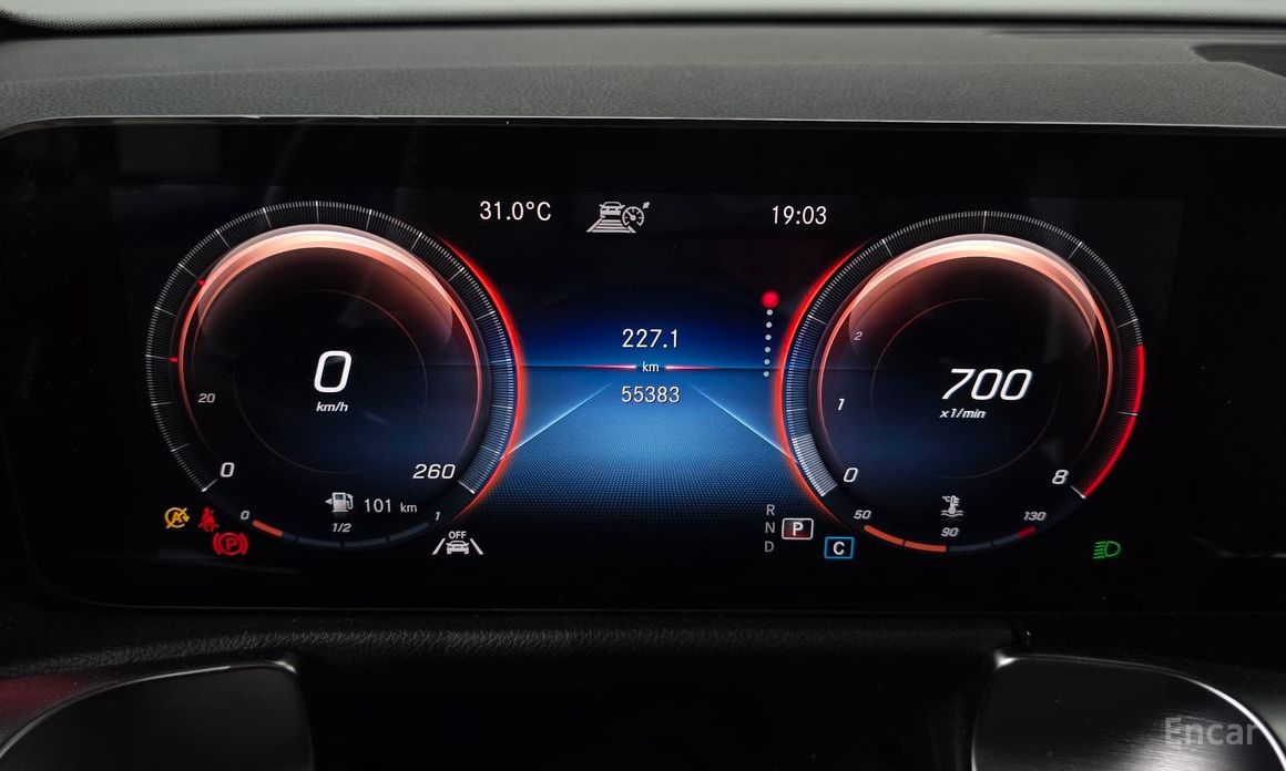 GLB-Class X247GLB250 4MATIC 9