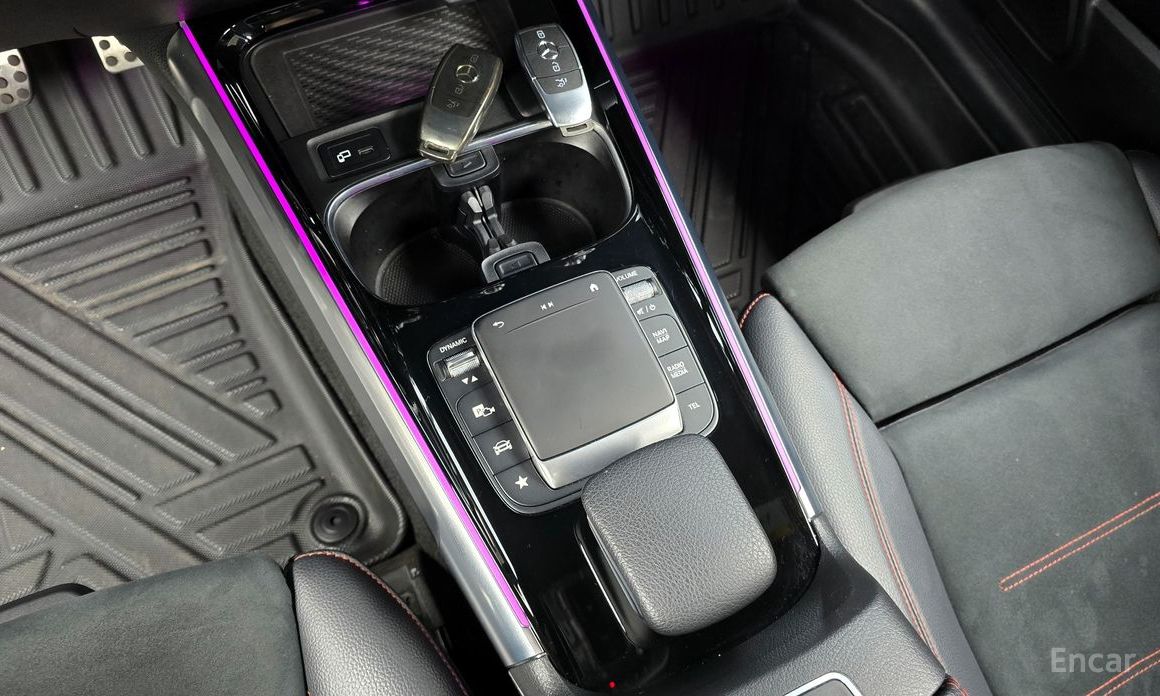 GLB-Class X247GLB250 4MATIC 10