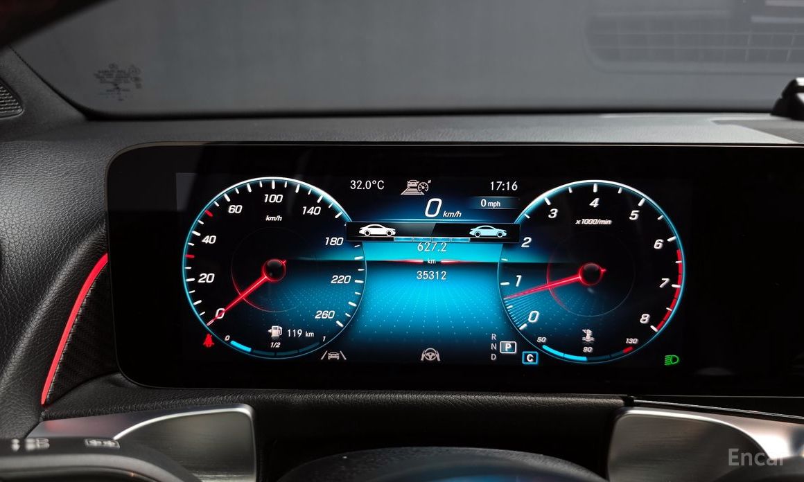GLB-Class X247GLB250 4MATIC 9