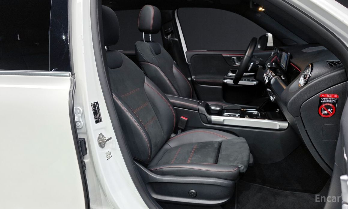 GLB-Class X247GLB250 4MATIC 12
