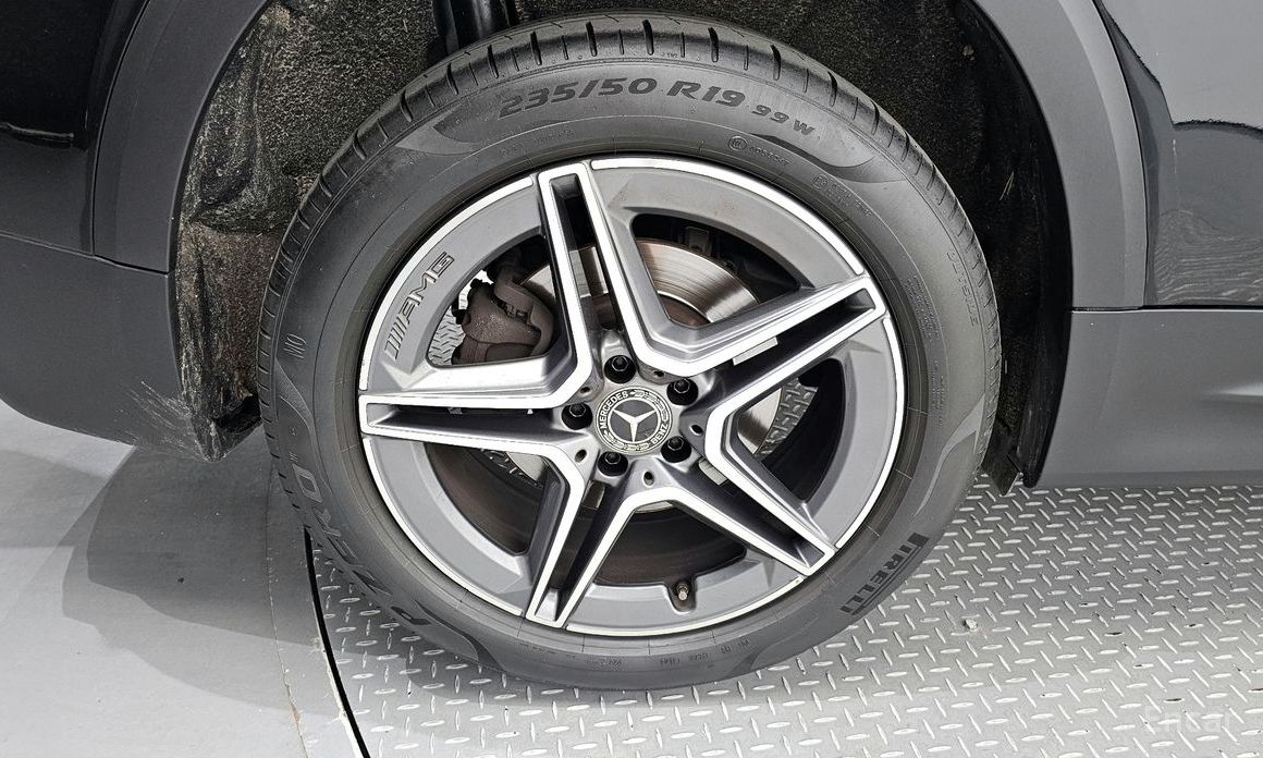 GLB-Class X247GLB250 4MATIC 6