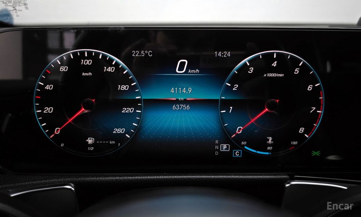 GLB-Class X247GLB250 4MATIC 9