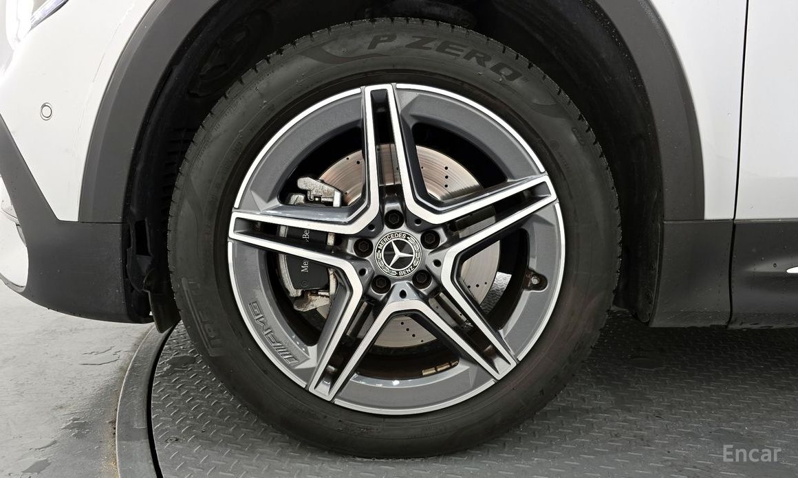 GLB-Class X247GLB250 4MATIC 6