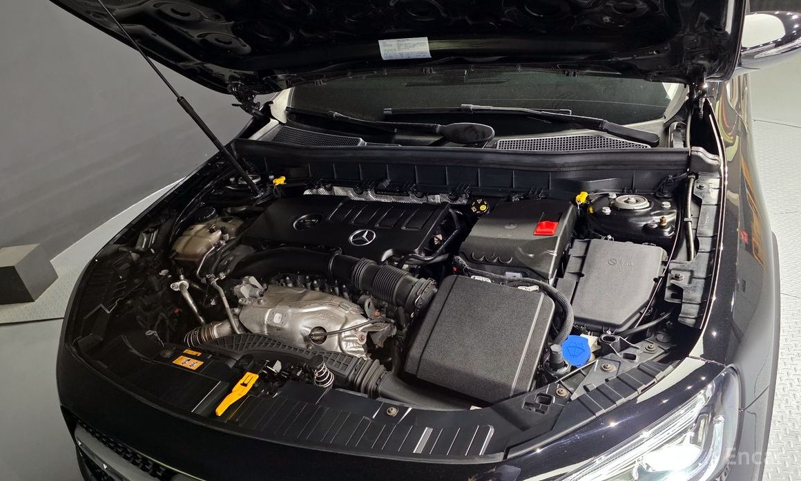 GLB-Class X247GLB250 4MATIC 7
