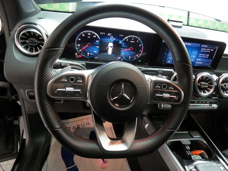 Mercedes-Benz GLB-Class X247GLB250 4MATIC  9