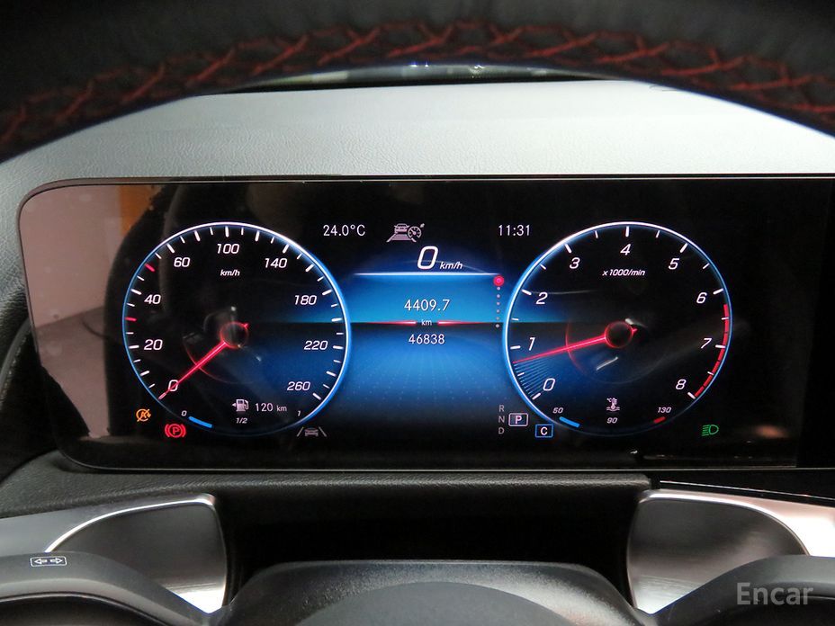 Mercedes-Benz GLB-Class X247GLB250 4MATIC  10
