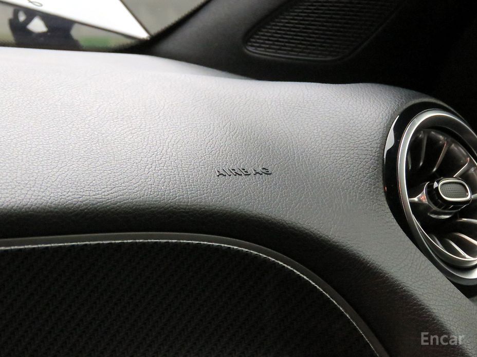 Mercedes-Benz GLB-Class X247GLB250 4MATIC  16