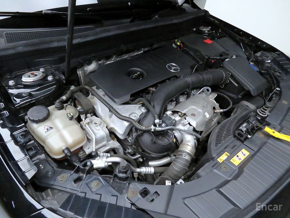 Mercedes-Benz GLB-Class X247GLB250 4MATIC  20