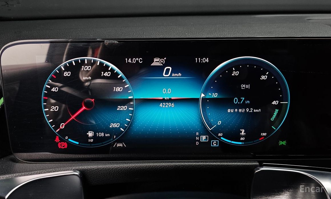 GLB-Class X247GLB250 4MATIC 9