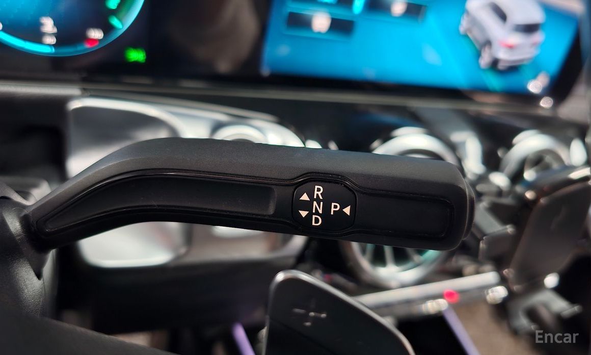 GLB-Class X247GLB250 4MATIC 10