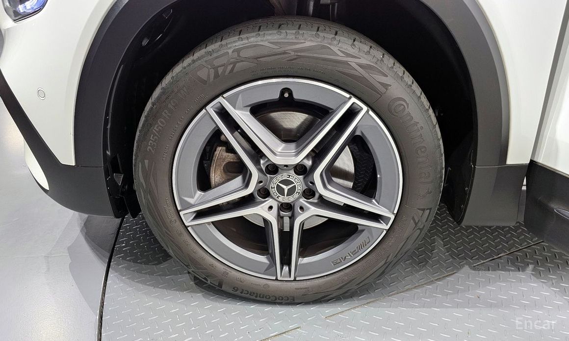 GLB-Class X247GLB250 4MATIC 6