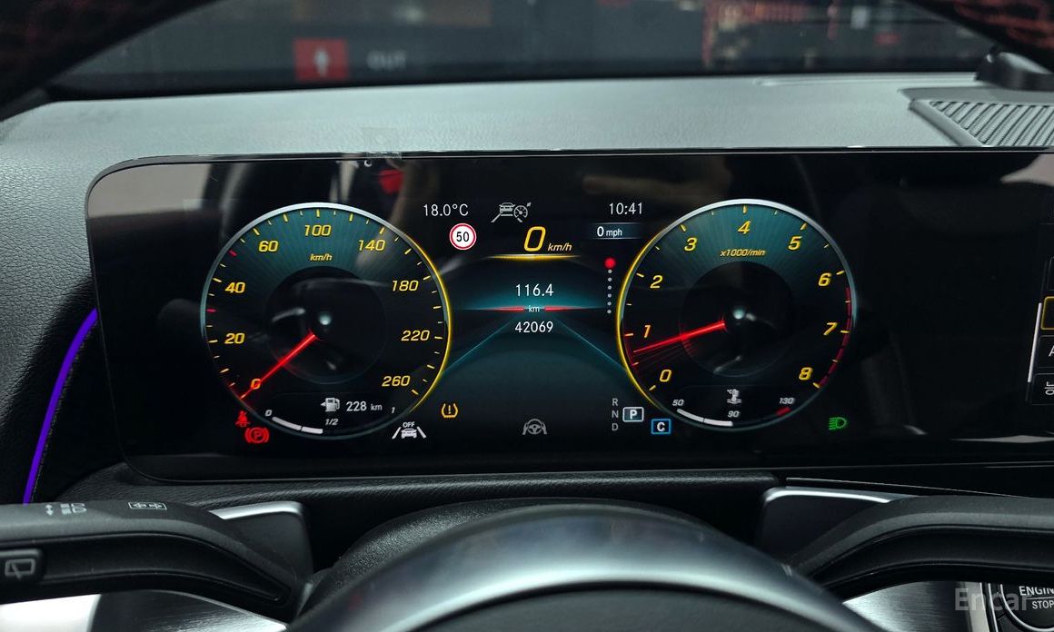 GLB-Class X247GLB250 4MATIC 9