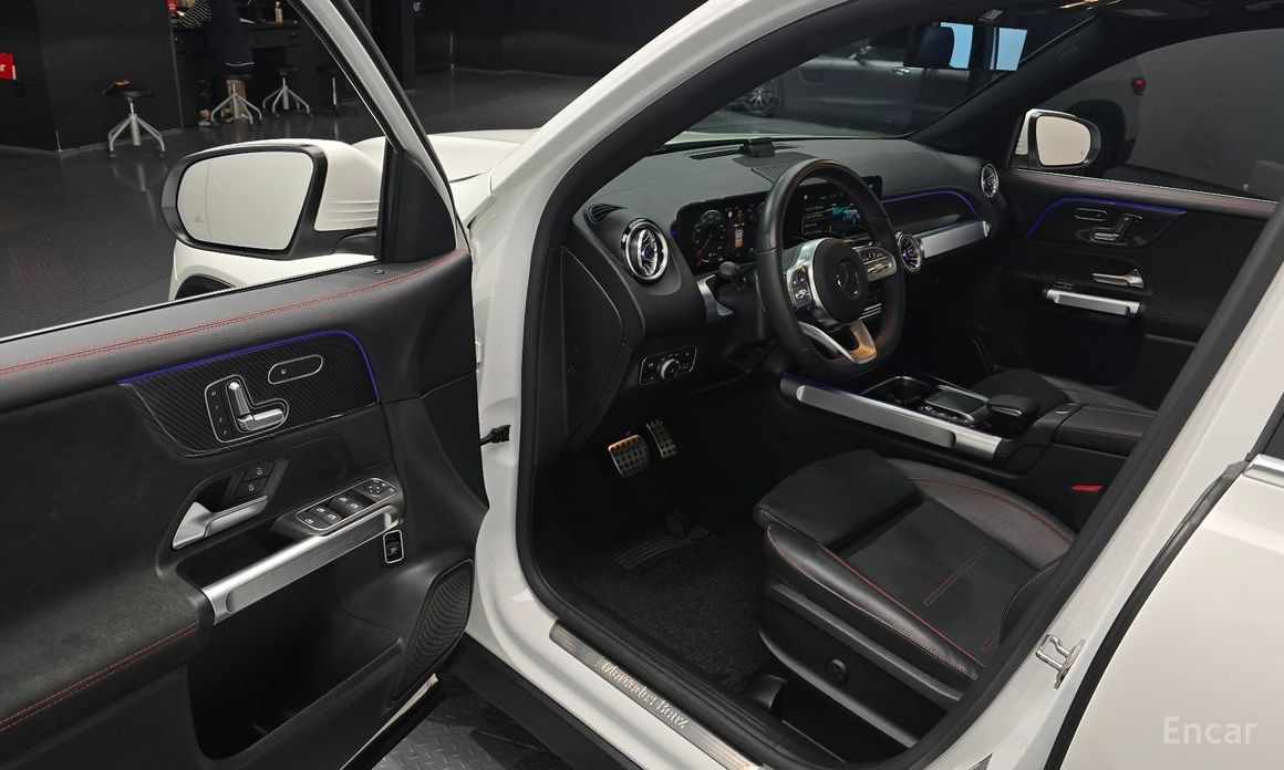 GLB-Class X247GLB250 4MATIC 12