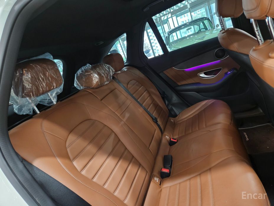 GLC-Class X253GLC300 4MATIC Coupe 12