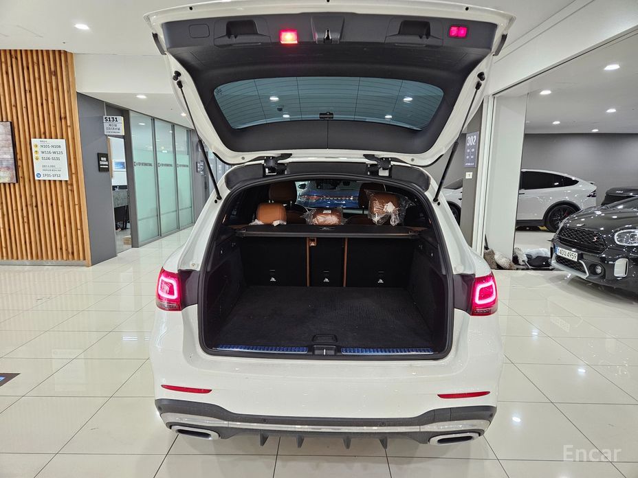 GLC-Class X253GLC300 4MATIC Coupe 15