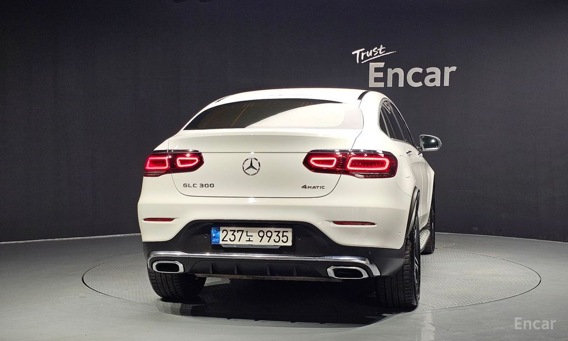 GLC-Class X253GLC300 4MATIC Premium Coupe 5