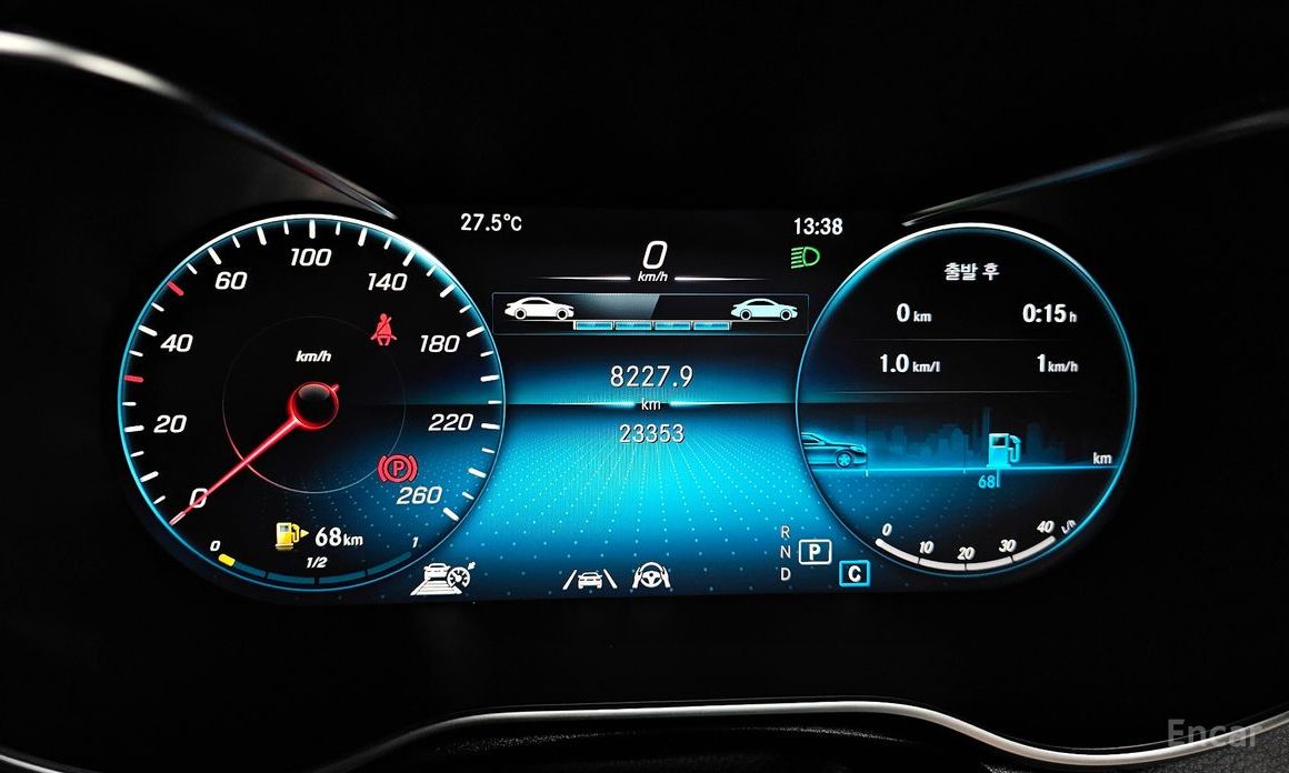 GLC-Class X253GLC300 4MATIC Premium Coupe 9