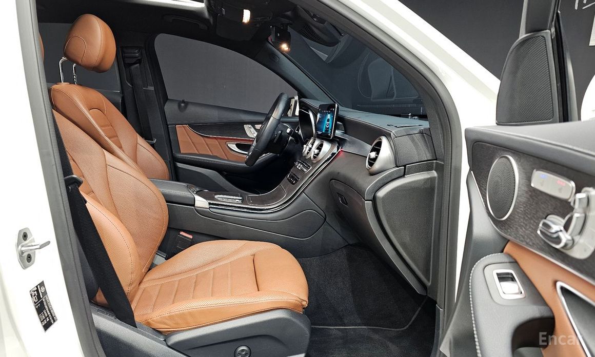 GLC-Class X253GLC300 4MATIC Premium Coupe 11