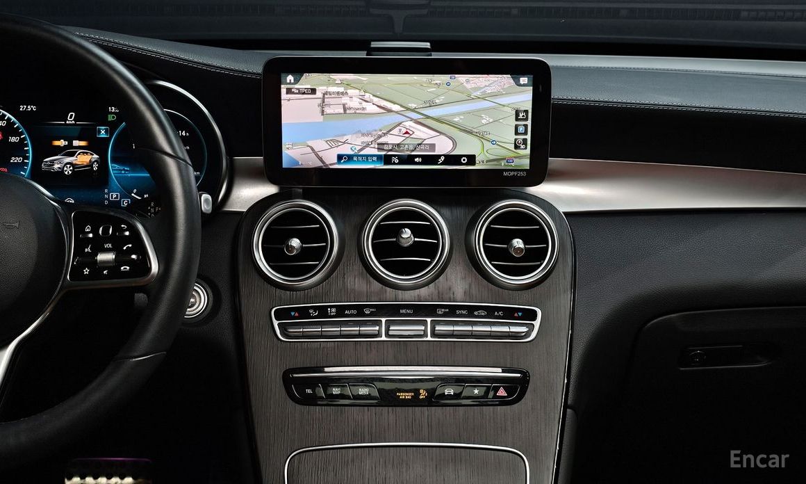 GLC-Class X253GLC300 4MATIC Premium Coupe 16