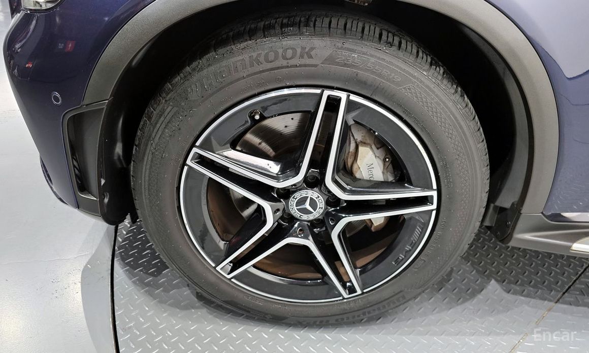 GLC-Class X253GLC300 4MATIC Premium Coupe 6