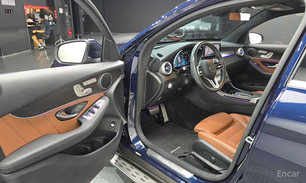 GLC-Class X253GLC300 4MATIC Premium Coupe 12