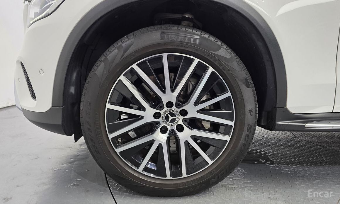 GLC-Class X253GLC300e 4MATIC 6