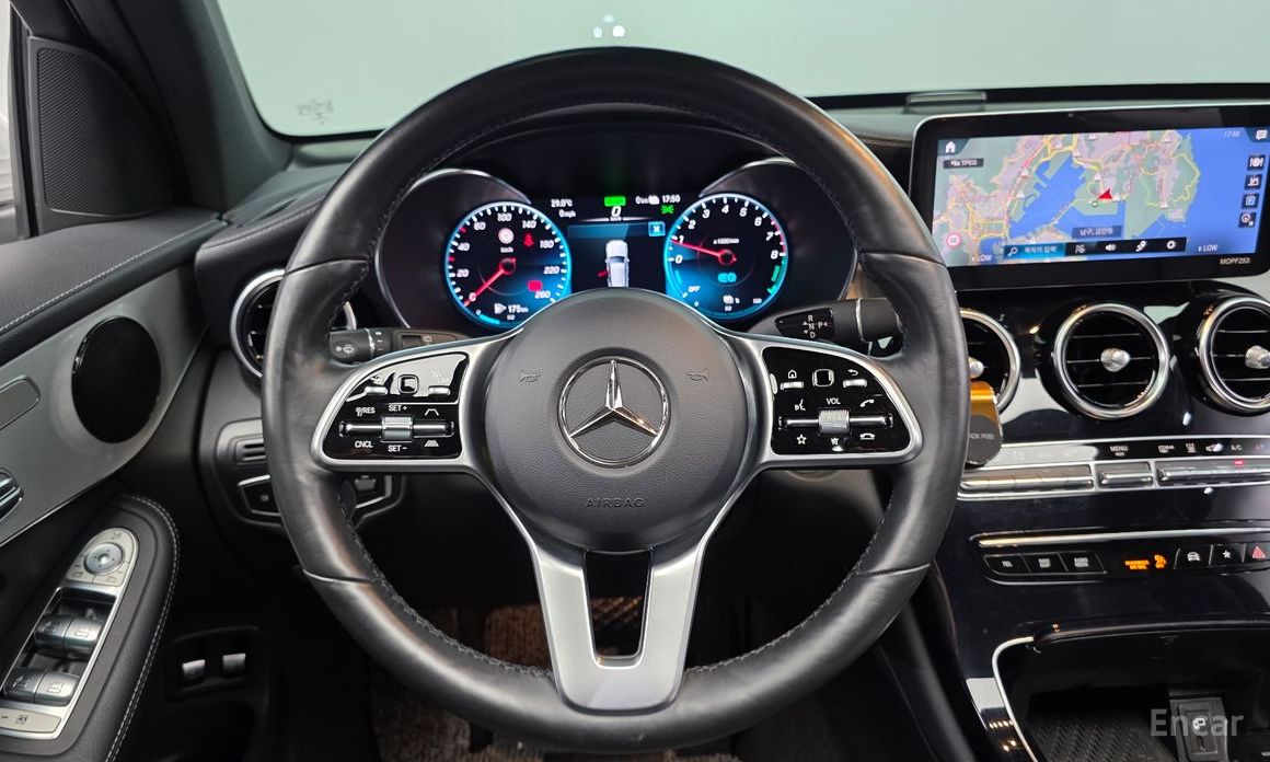 GLC-Class X253GLC300e 4MATIC 14