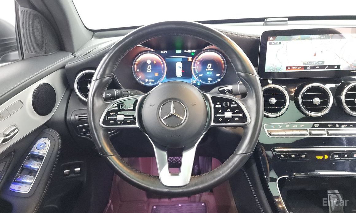 GLC-Class X253GLC300e 4MATIC 14