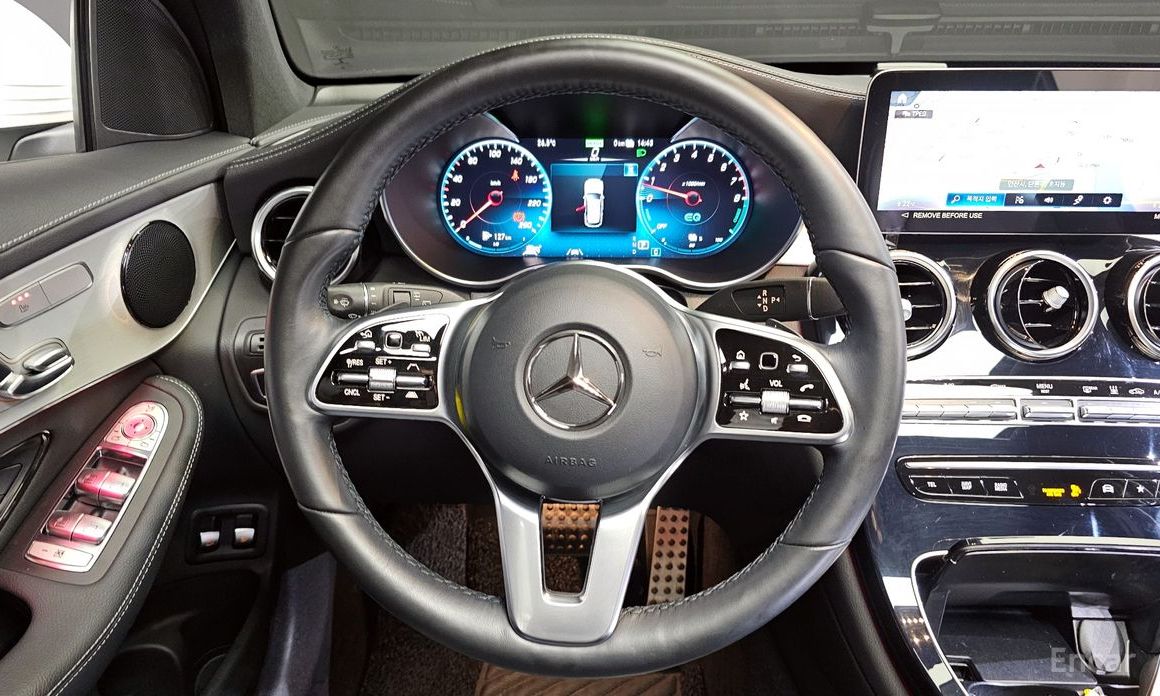 GLC-Class X253GLC300e 4MATIC 14