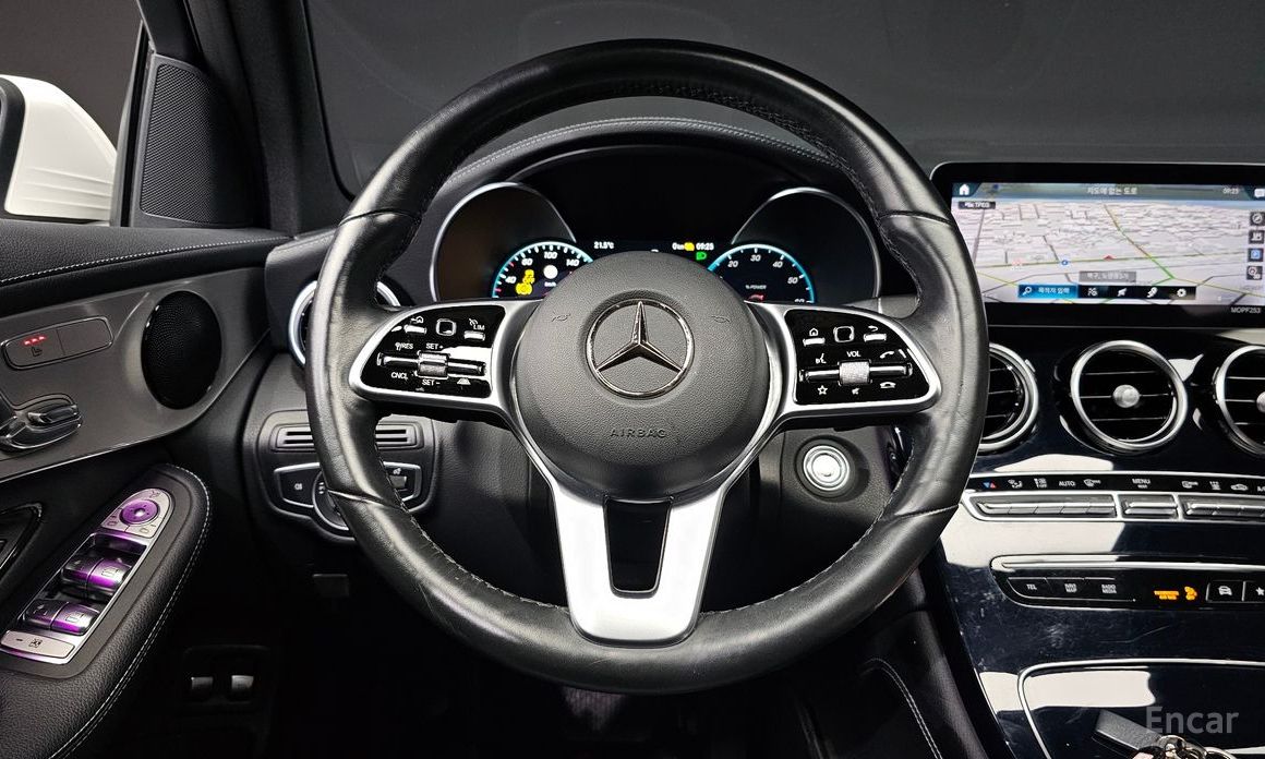 GLC-Class X253GLC300e 4MATIC 14