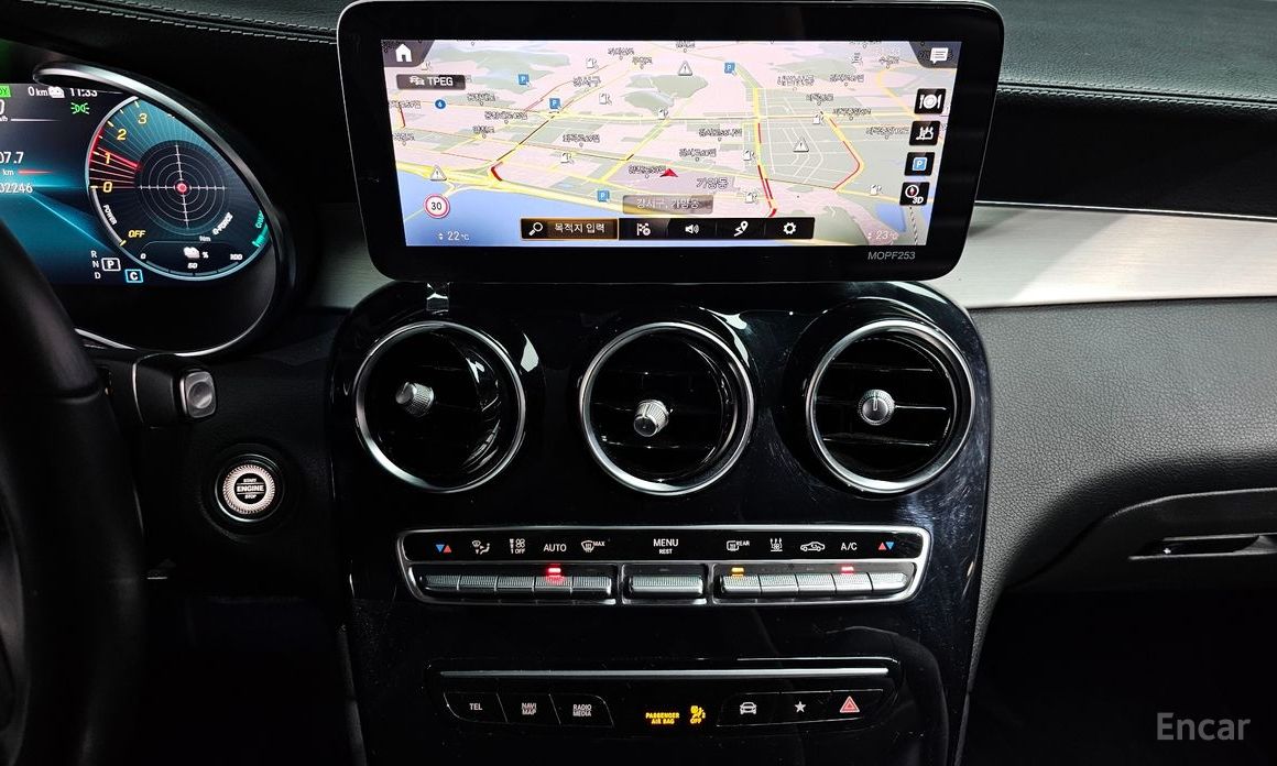 GLC-Class X253GLC300e 4MATIC 15