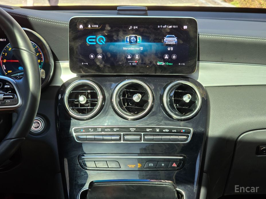 GLC-Class X253GLC300e 4MATIC 11