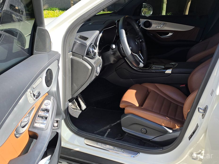 GLC-Class X253GLC300e 4MATIC 17