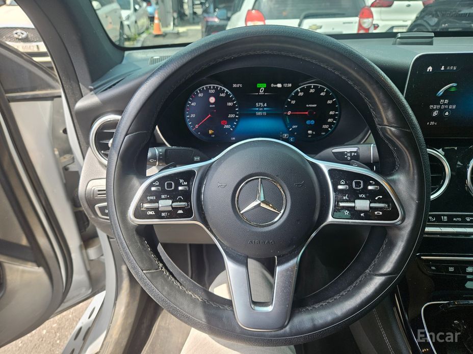 GLC-Class X253GLC300e 4MATIC Coupe 8