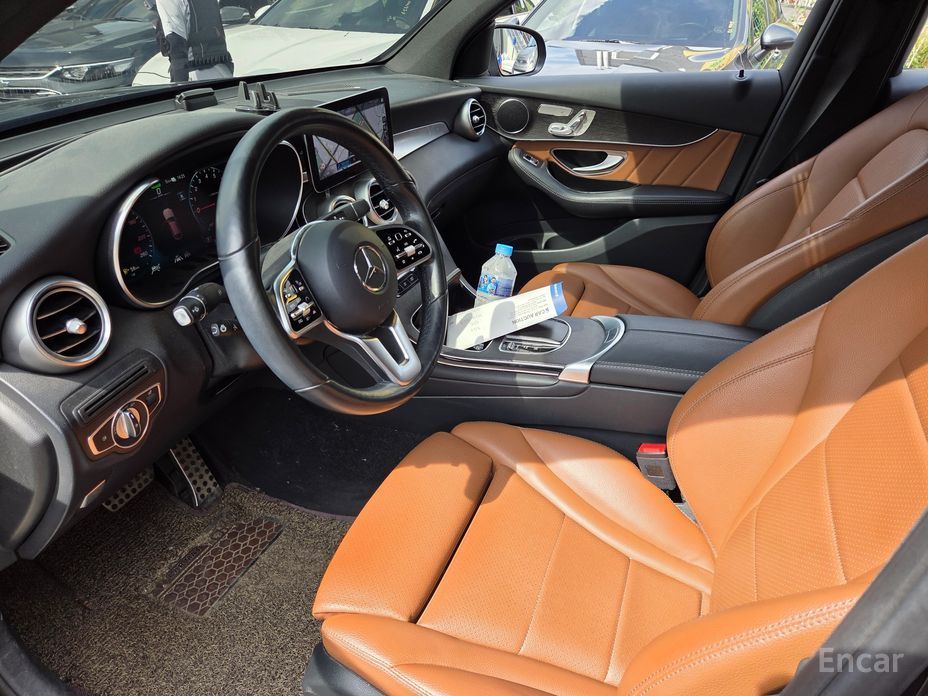 GLC-Class X253GLC300e 4MATIC Coupe 6