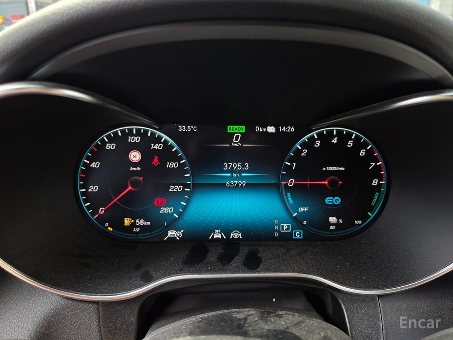 GLC-Class X253GLC300e 4MATIC Coupe 10