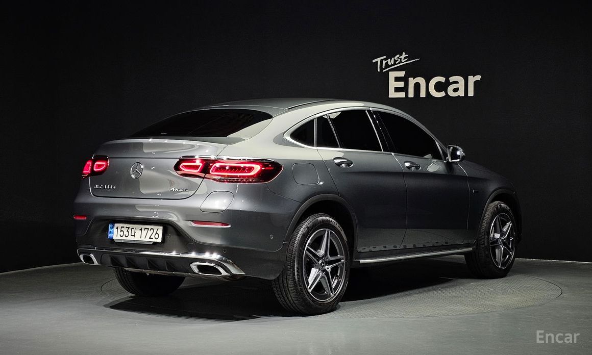 GLC-Class X253GLC300e 4MATIC Coupe 3