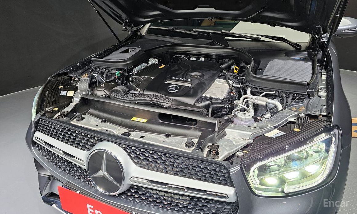 GLC-Class X253GLC300e 4MATIC Coupe 7