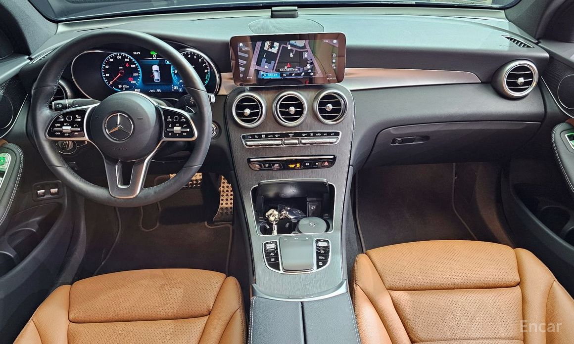 GLC-Class X253GLC300e 4MATIC Coupe 8