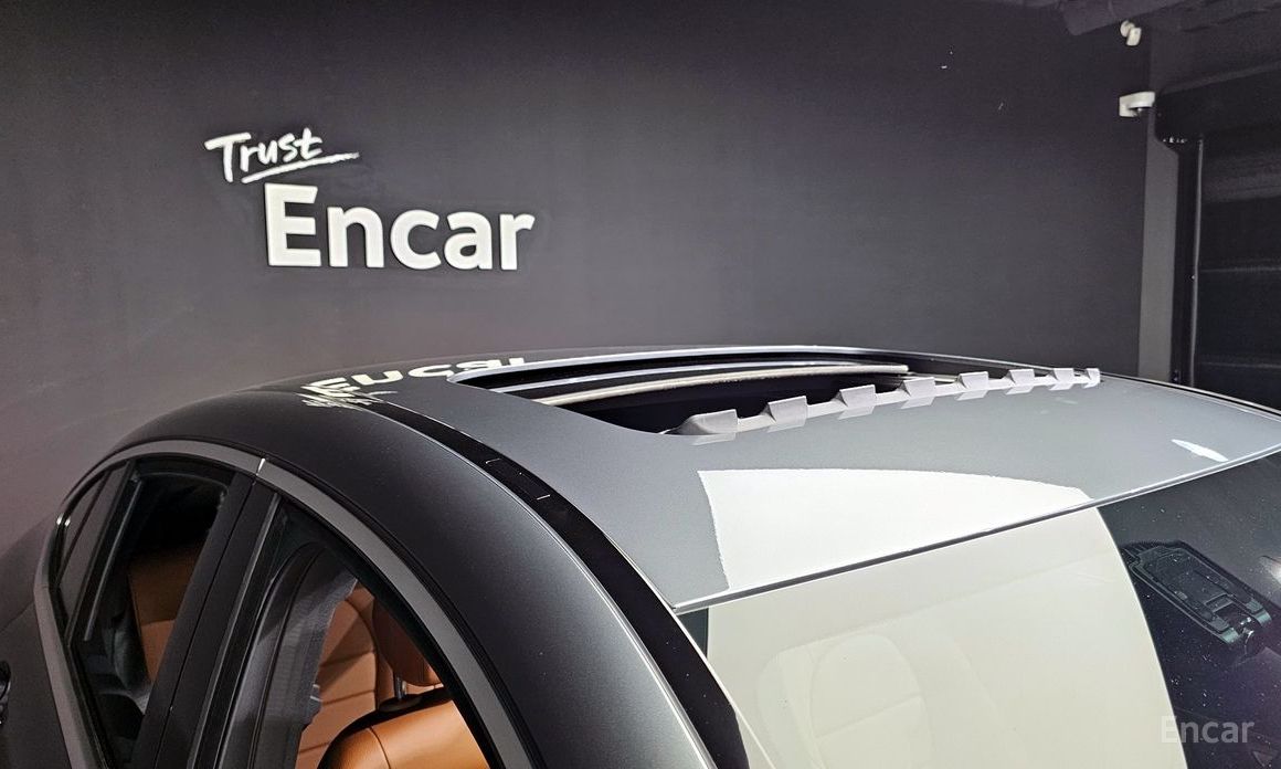 GLC-Class X253GLC300e 4MATIC Coupe 21