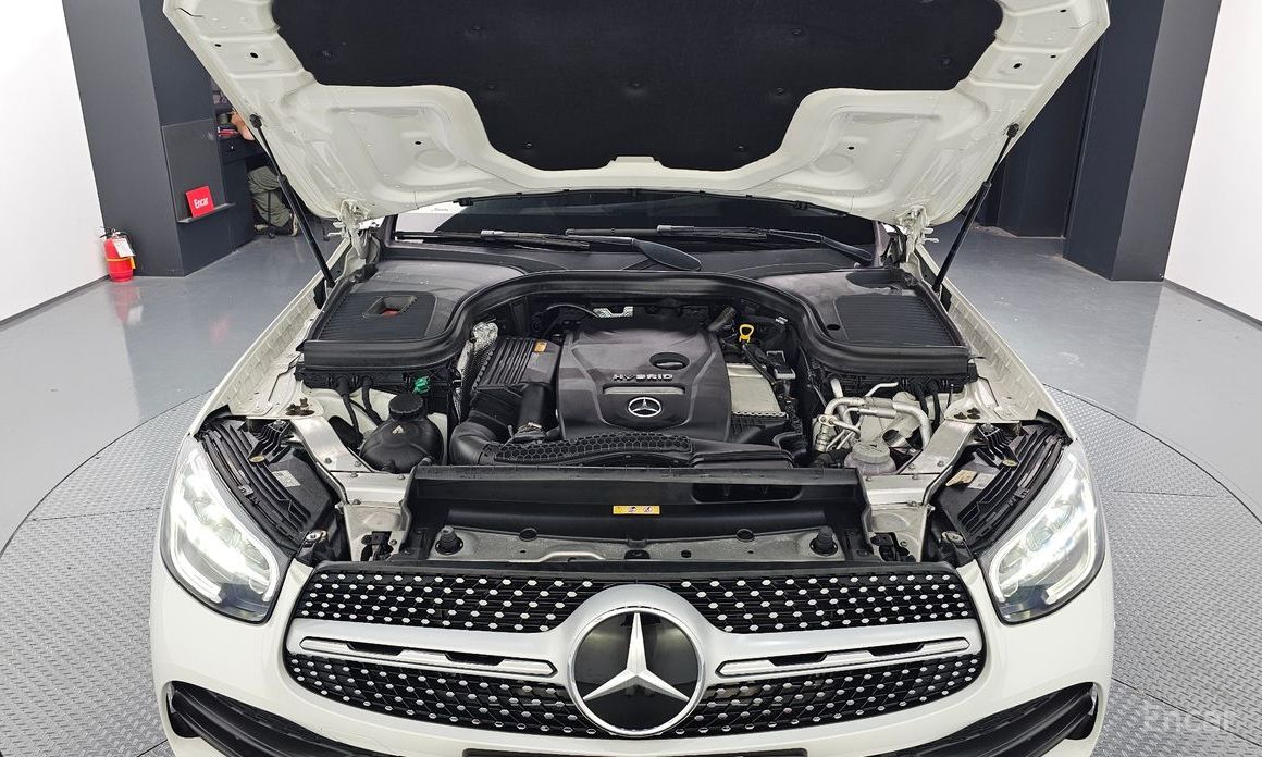 GLC-Class X253GLC300e 4MATIC Coupe 7